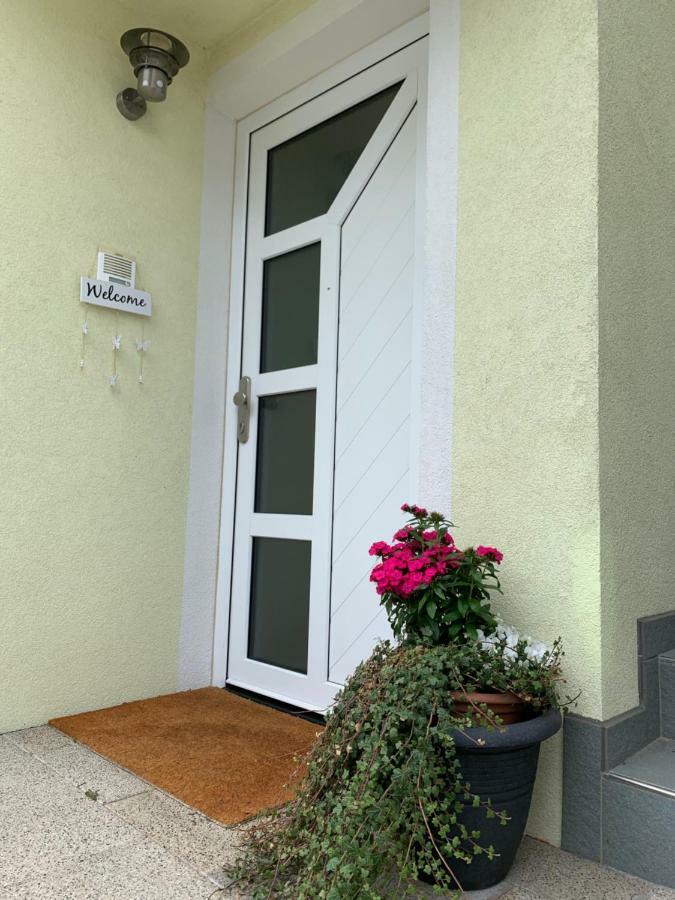 Haus Helga Apartman Lienz Kültér fotó